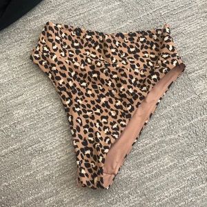 aerie high waisted cheetah print bottoms